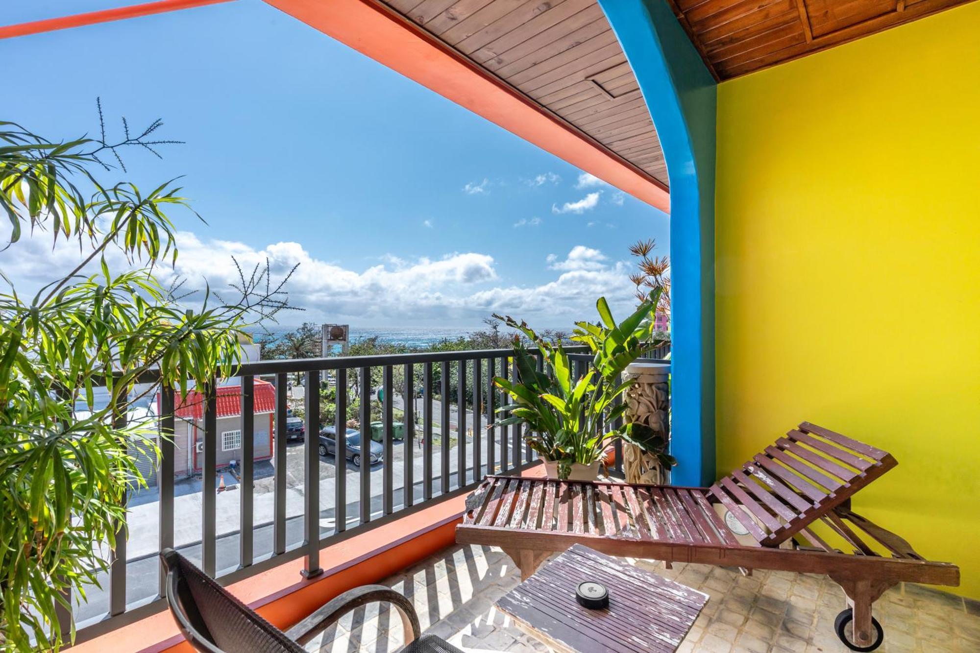 Golden Ocean Azure Hotel Kenting Exterior photo