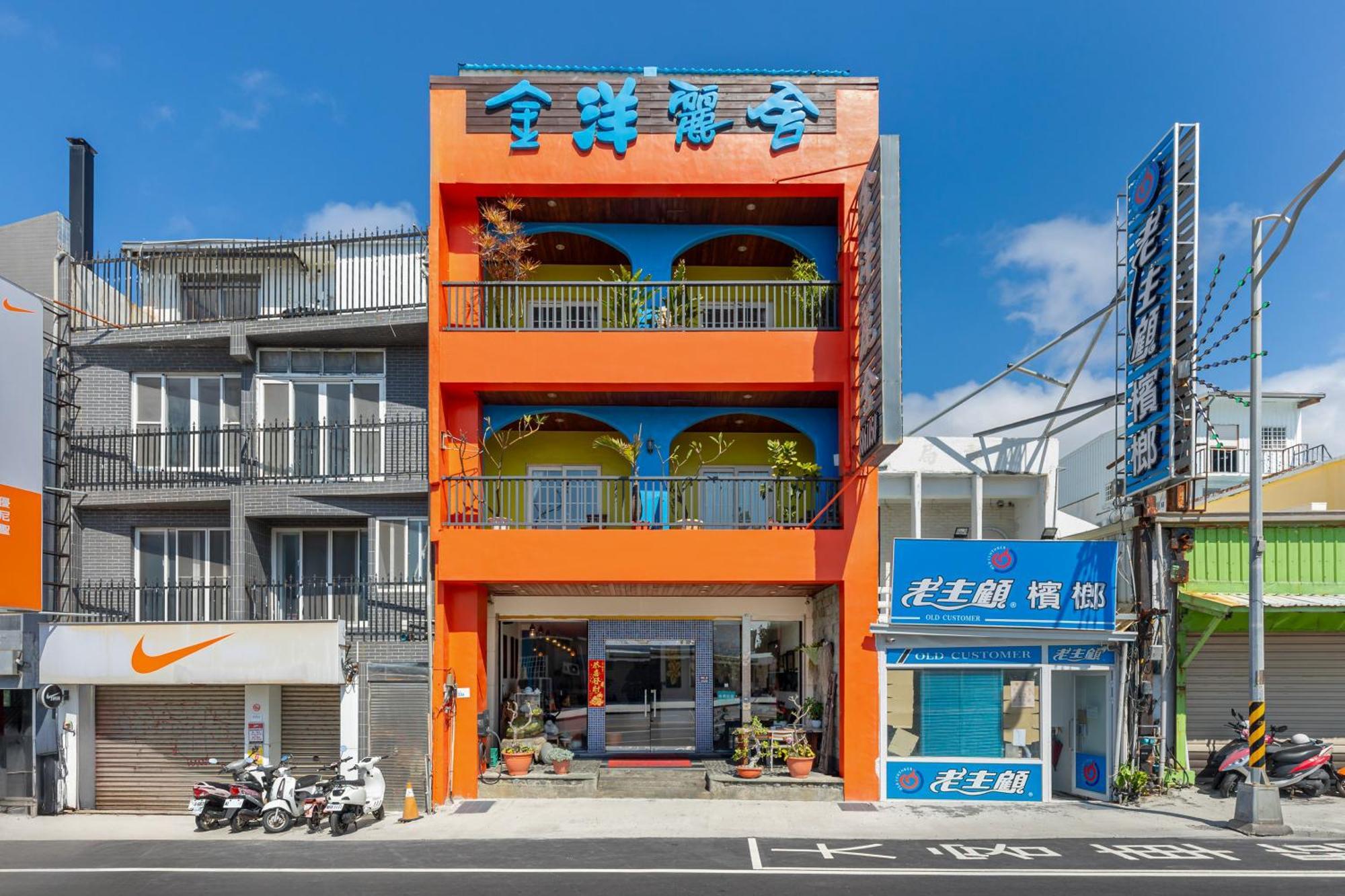Golden Ocean Azure Hotel Kenting Exterior photo